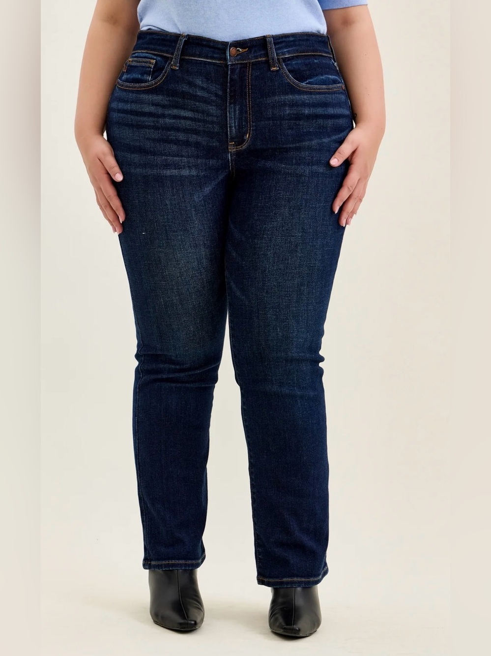 Daisy Dark Dream Straight Fit 15/32- PLUS